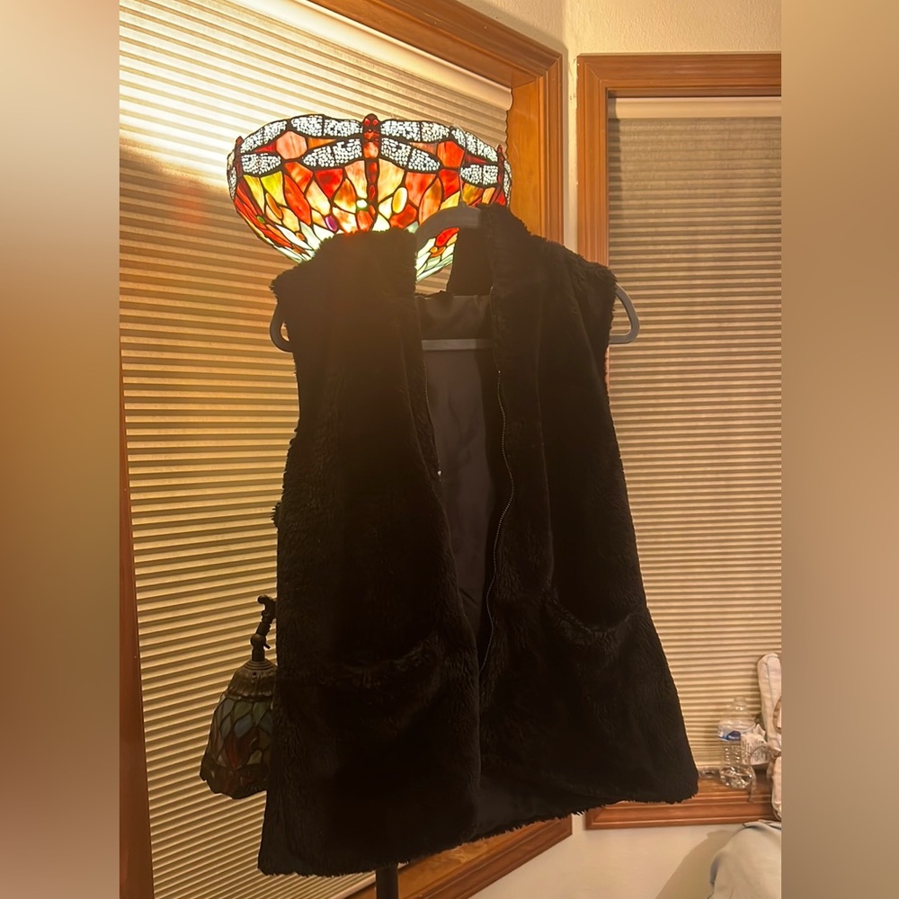 Vera Wang sleeveless fur vest